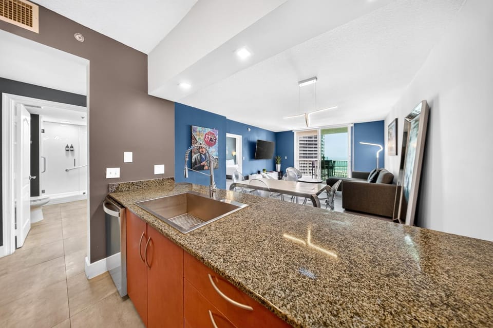 Kitchen or kitchenette, Living room, Dining area
