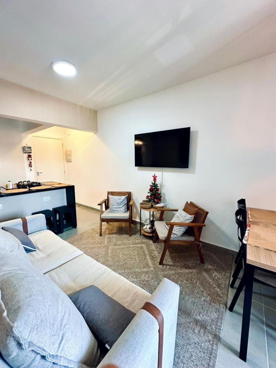 Apartamento Novo Martim de Sá - Beira Mar - Piscina - Ar Condicionado Apartment in Caraguatatuba