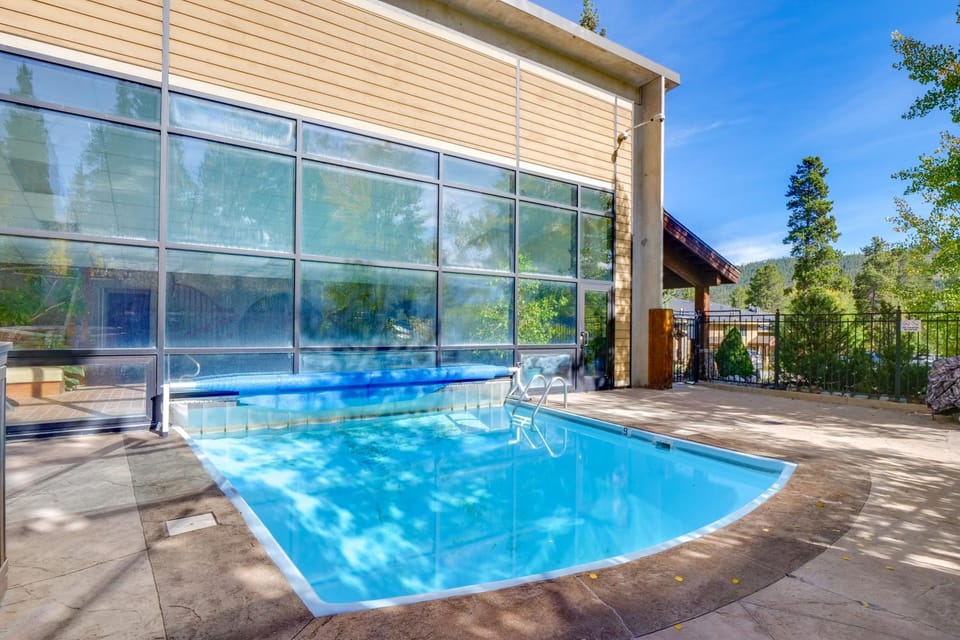 Half-Mi to Main Street Breck: All-Season Escape! House in Breckenridge