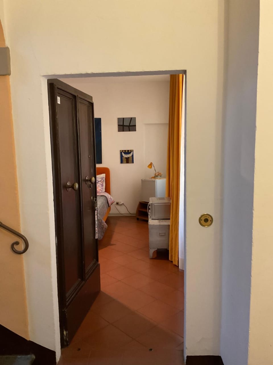 Property building, Photo of the whole room