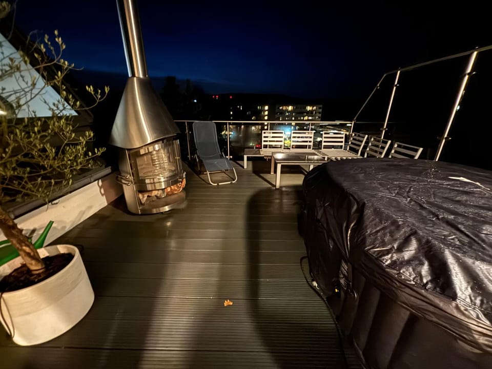 Balcony/Terrace, Swimming pool