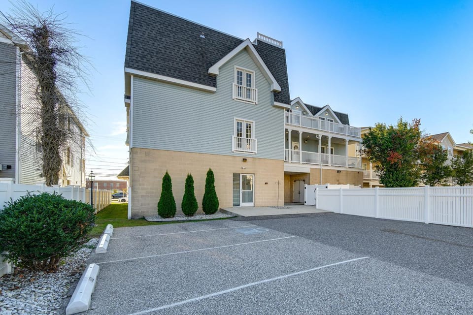 2 Blocks to Beach: Cozy Retreat in Wildwood! House in Wildwood