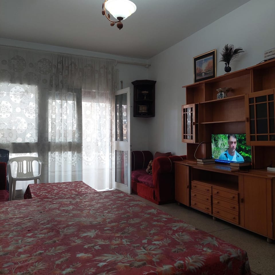 Communal lounge/ TV room, TV and multimedia, Photo of the whole room