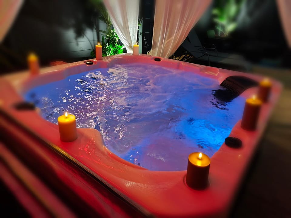 Night, Hot Tub, Spa and wellness centre/facilities, Spa and wellness centre/facilities
