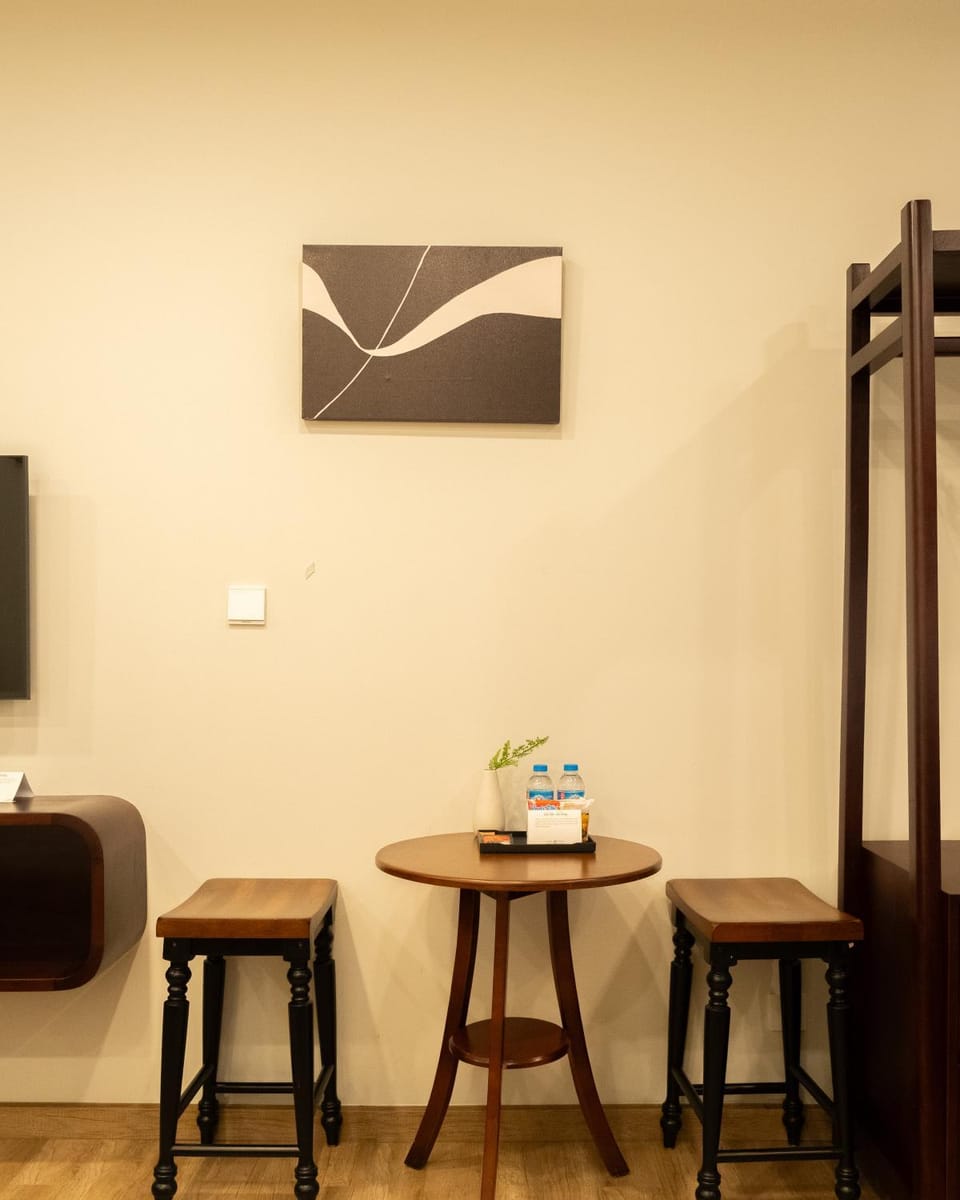Tĩnh Room Ở Space Ecopark Apartment in Vietnam