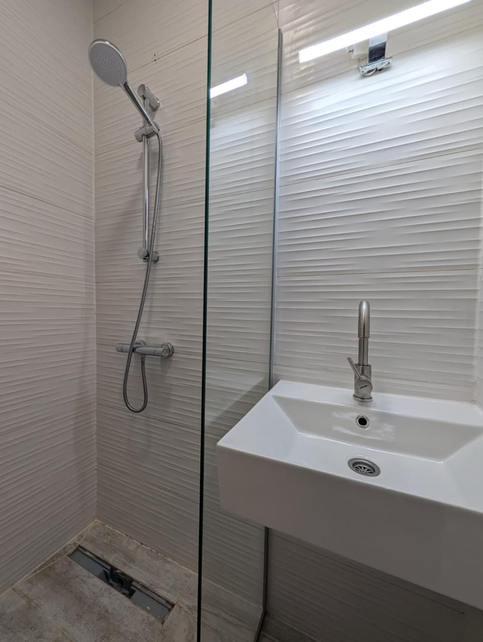 Shower, Bathroom
