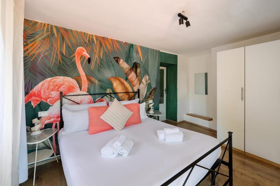 Bed, Photo of the whole room, Bedroom, wardrobe