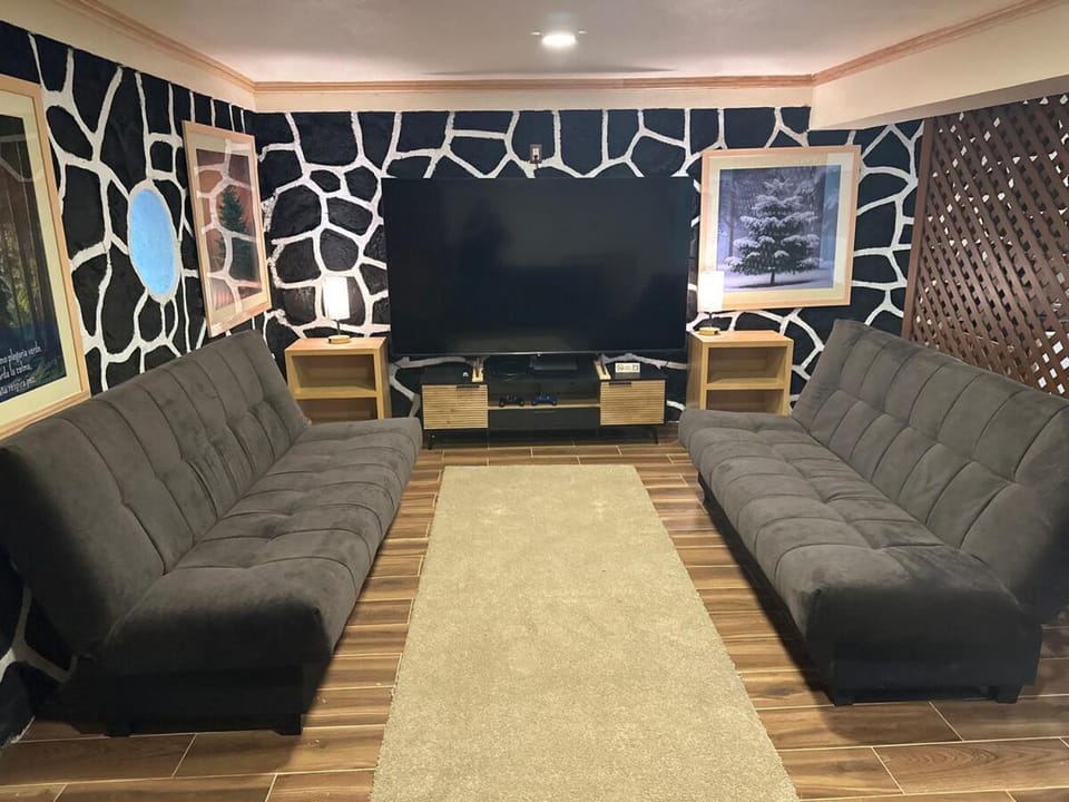 Casa del Bosque - Hermosa y Cálida Cabaña en Huitzilac - 22 huéspedes Chalet in State of Morelos