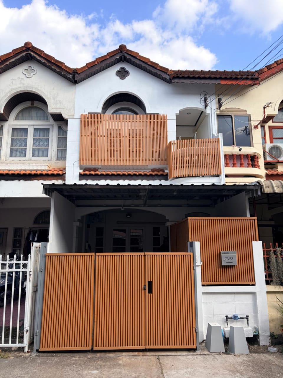 Property building, Facade/entrance