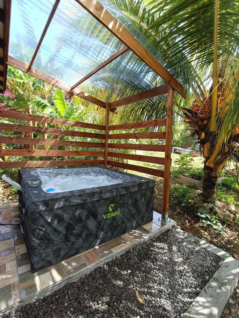 Hot Tub, Hot Tub
