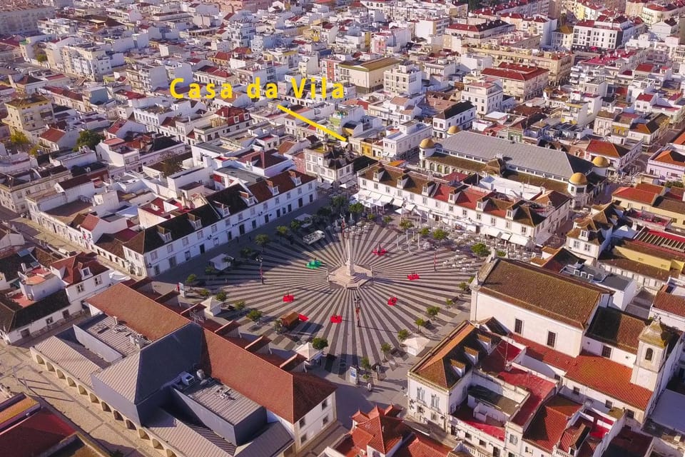 City view, Location