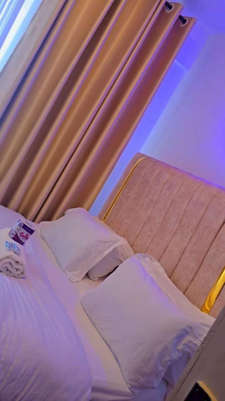 Tony stays cozy, one bedroom - -Roysambu Bed and Breakfast in Nairobi County