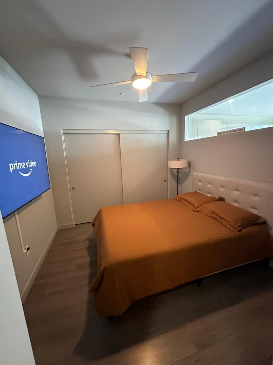 Luxury 2BR Apt with balcony!! Apartment in Los Angeles
