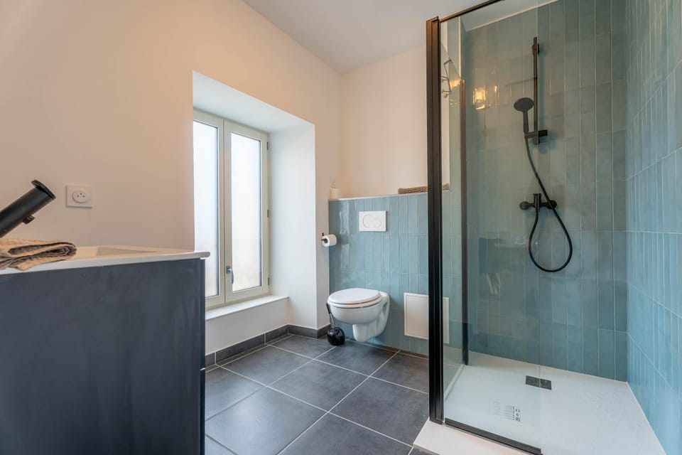 Shower, Toilet, Bathroom