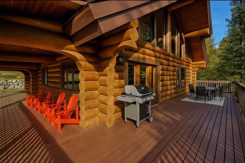 The Sunburst Chalet in Sun Peaks Chalet in British Columbia