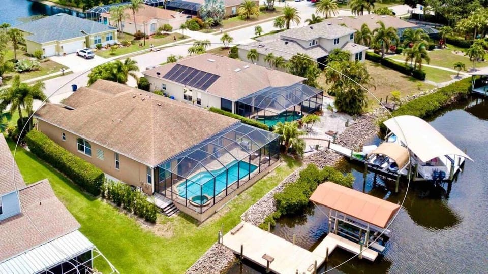 Property building, Bird's eye view