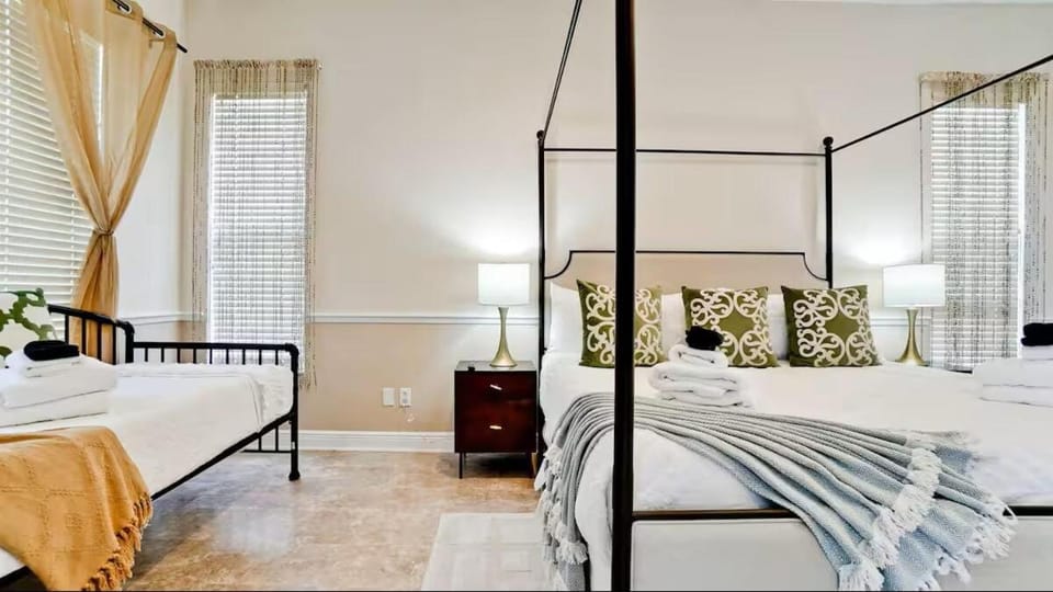 Bed, Bedroom