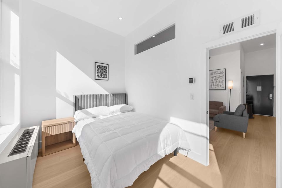 19-5D 2BR 2Baths Luxury Apt East Village Apartment in East Village