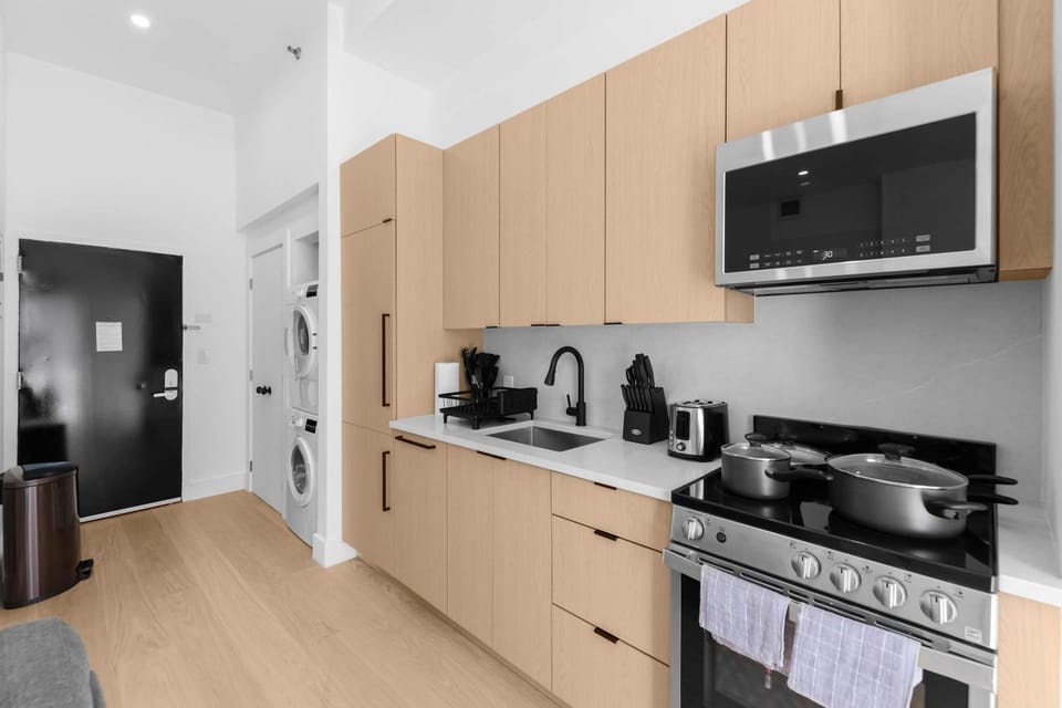 19-5D 2BR 2Baths Luxury Apt East Village Apartment in East Village