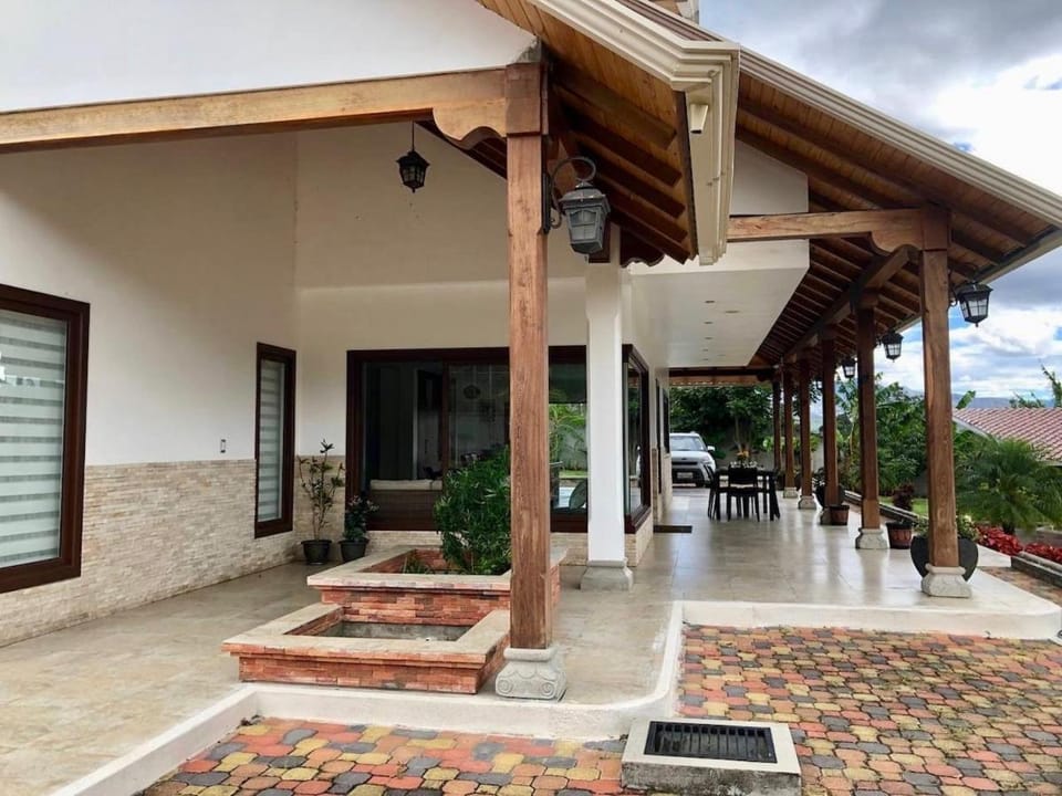 Casa de campo con piscina Villa in Loja