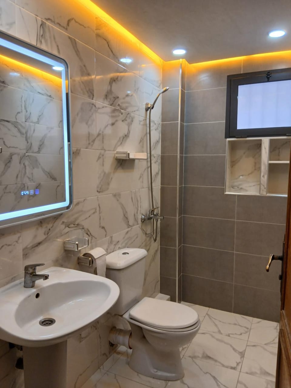 Toilet, Bathroom