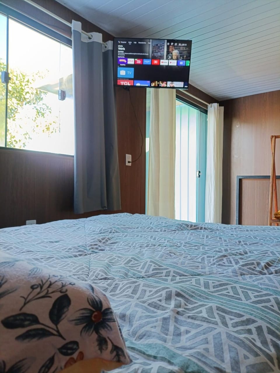 Sobrado de Container Azul House in State of Mato Grosso do Sul, Brazil