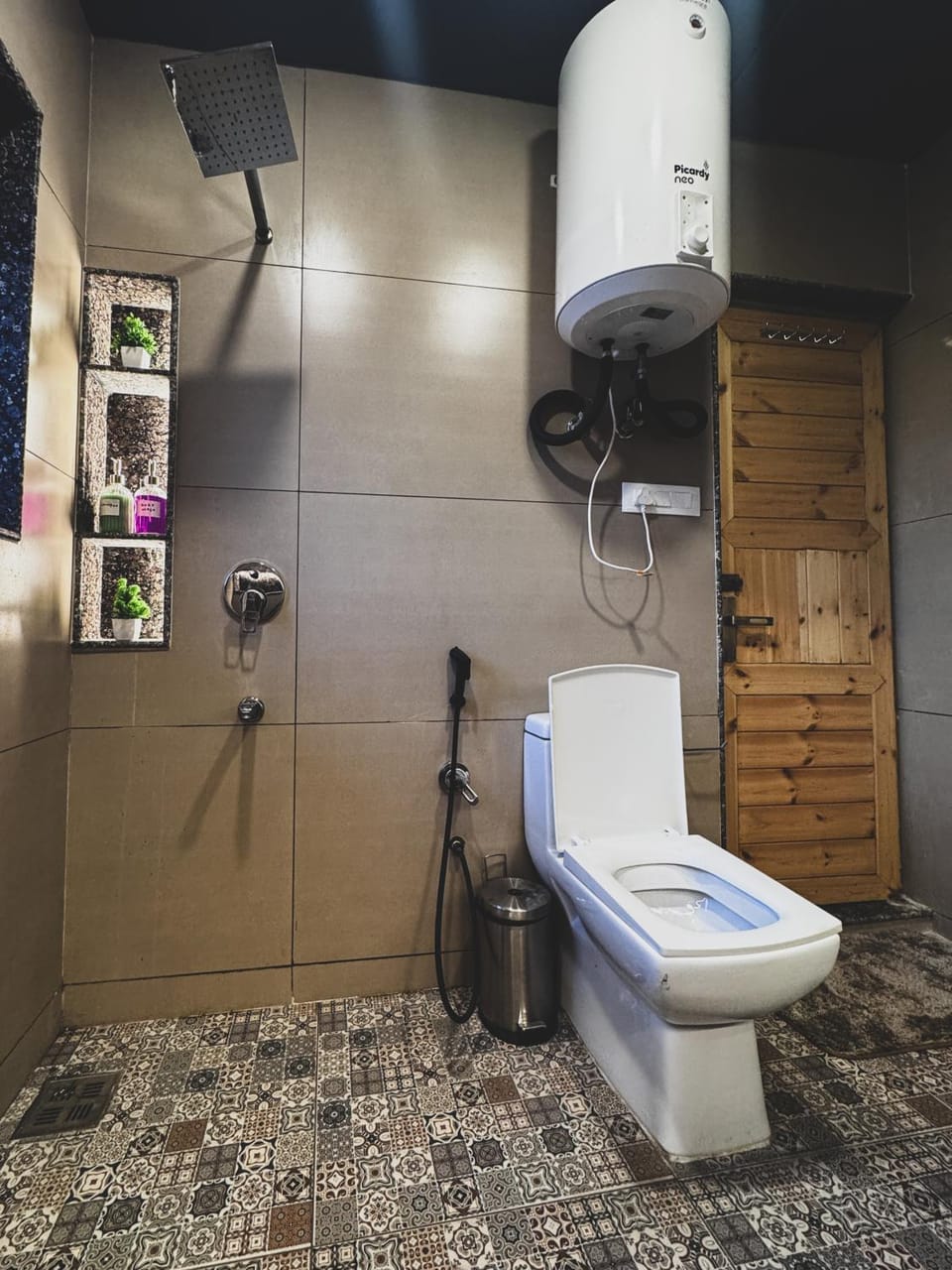 Shower, Toilet, Bathroom