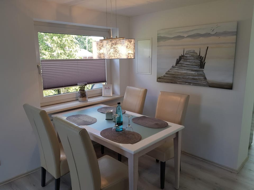 Decorative detail, Dining area