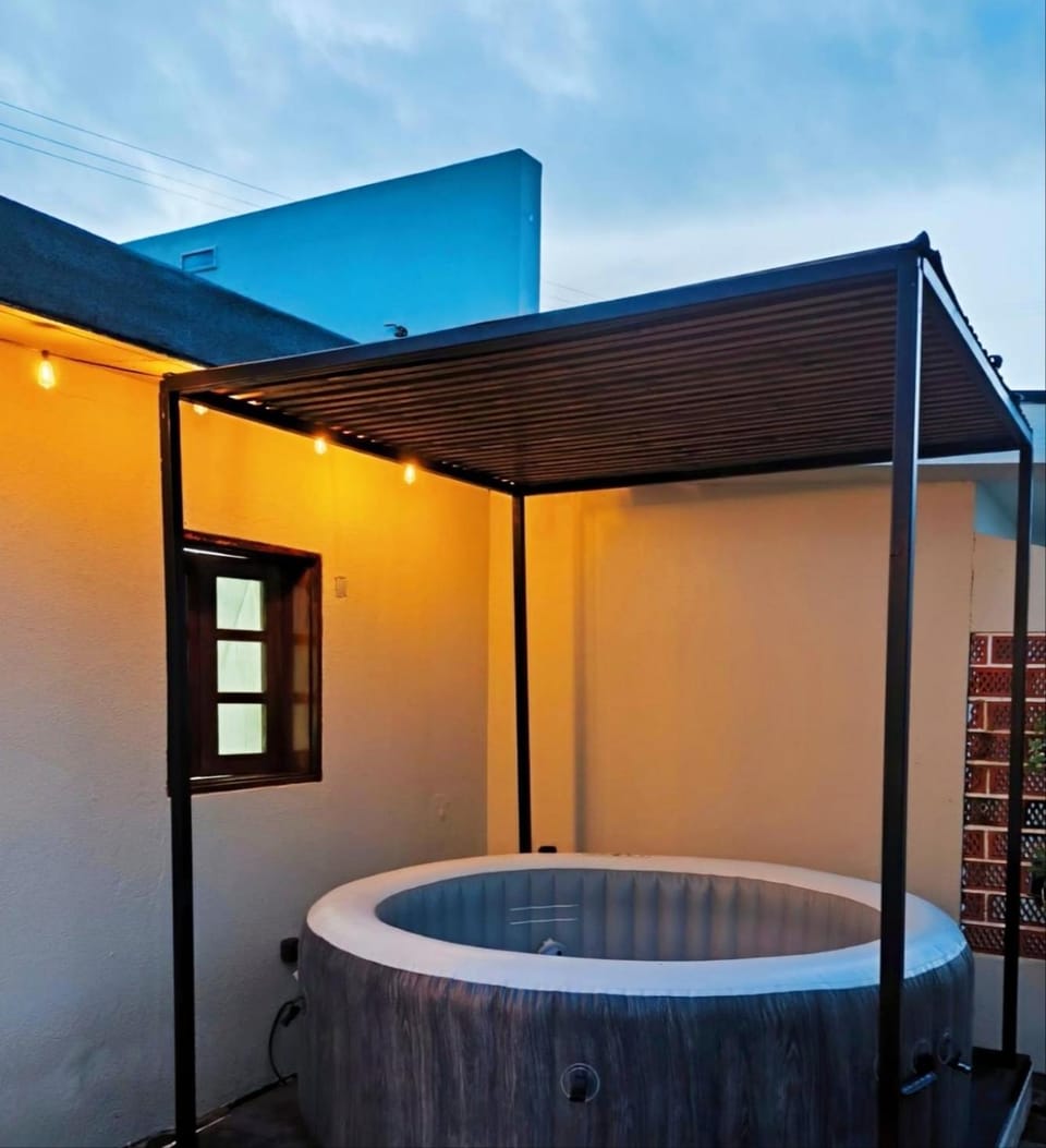 SixtyNine Beach Cottage House in Aveiro District, Portugal