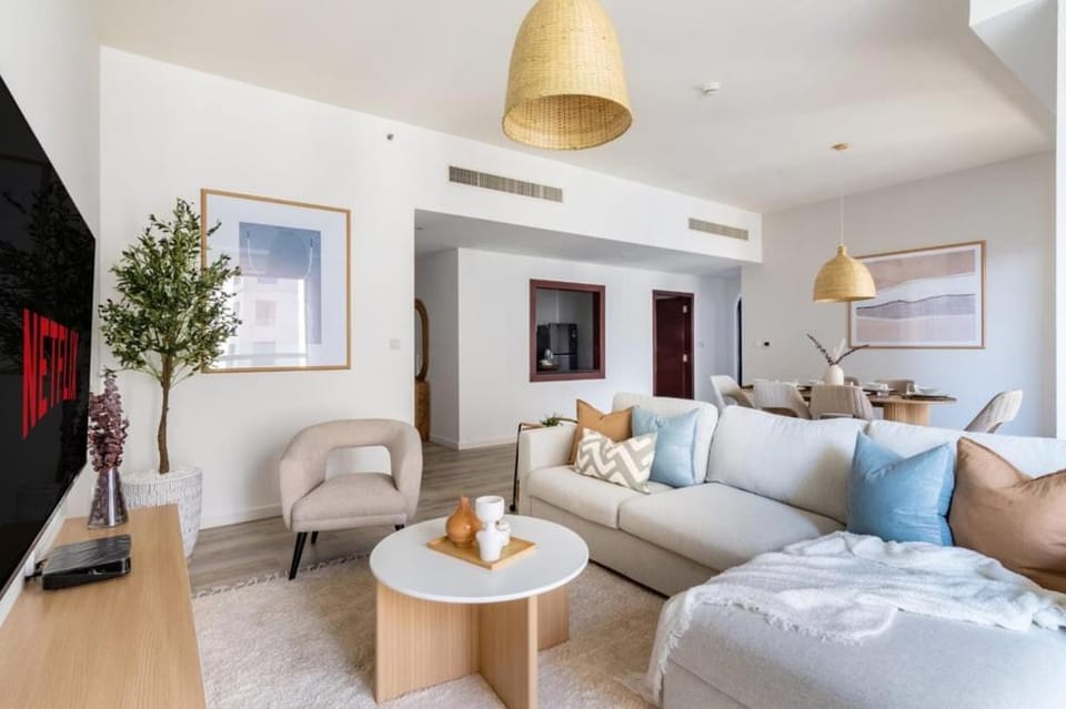 TV and multimedia, Living room, Photo of the whole room, Seating area