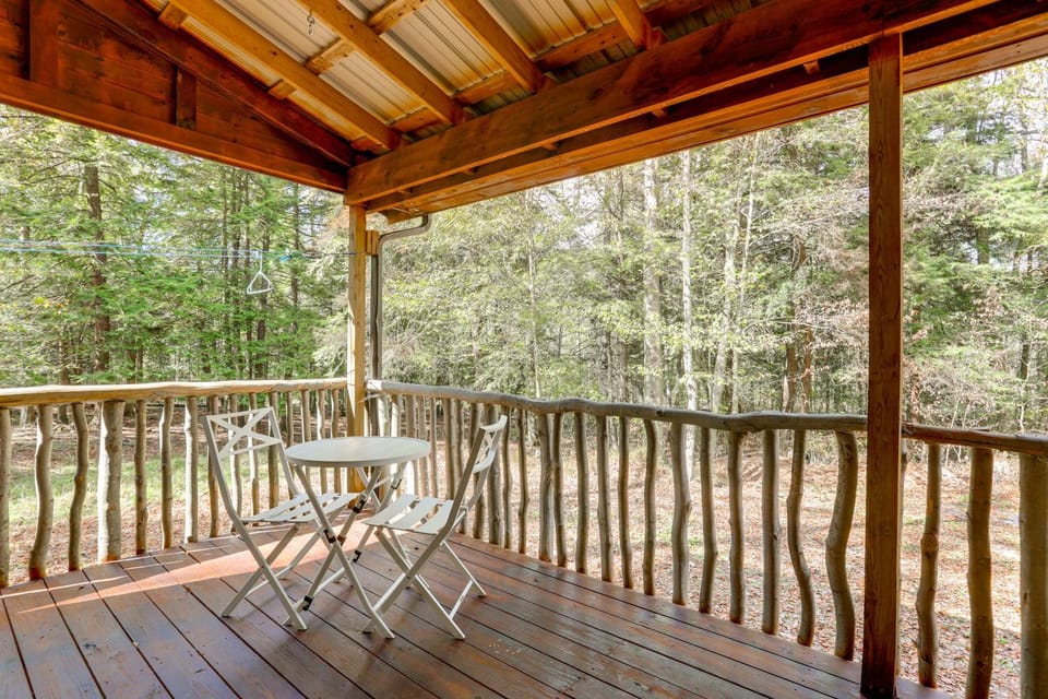 8 Private Acres: Little Mahoning Creek Cabin! Cabin in Allegheny River