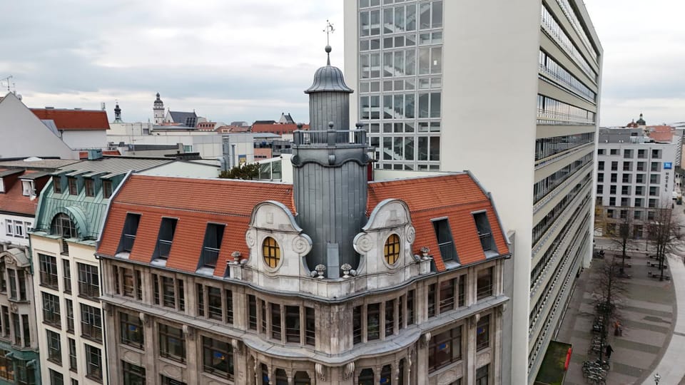 Property building, Bird's eye view, City view