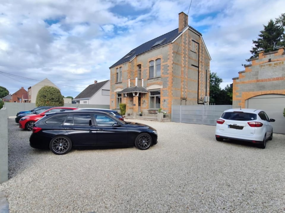 Property building, Parking