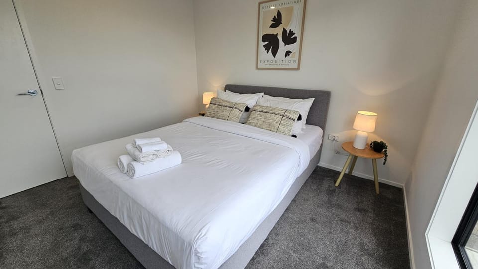 Boutique Living Te Kanawa 2BR House in Auckland