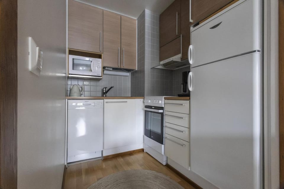 Kitchen or kitchenette, dishwasher, pet friendly, stove