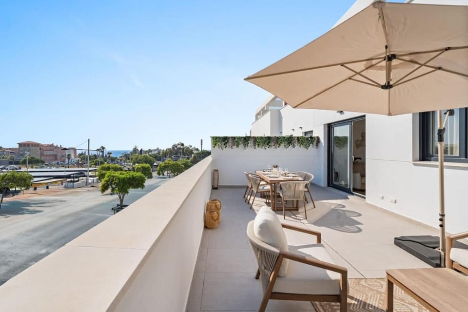 Day, View (from property/room), Balcony/Terrace, Balcony/Terrace, Seating area, Dining area