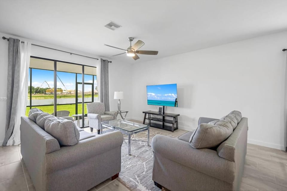 Vacation Paradise in Fort Myers House in Gateway