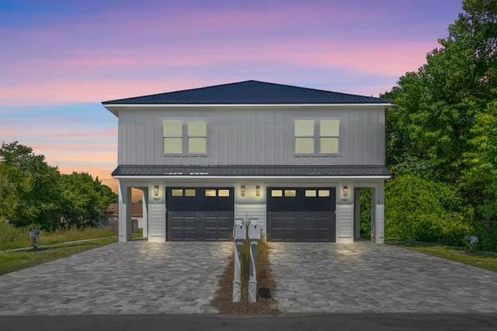 Towne Treasures A ~ Brand-New Luxe Coastal Retreat with Private Cocktail Pool House in Laguna Beach