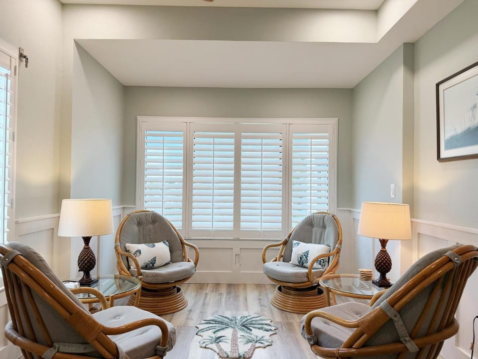 Rooftop Views & Gulf Vibes - Sunsets & Beach Apartment in Manasota Key