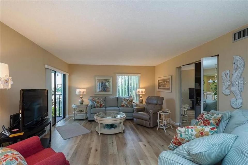 Tamarind Gulf & Bay - 2BR Near Sand & Sunset Apartment in Manasota Key