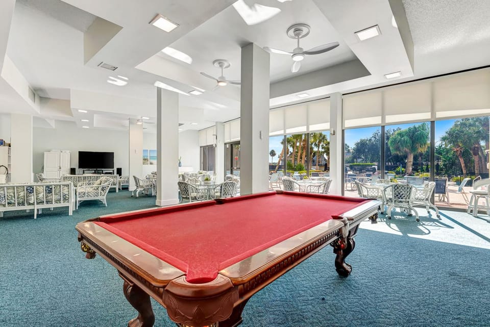 Luxury Bayside Condo – Pool, Tennis & Marina Apartment in Siesta Beach