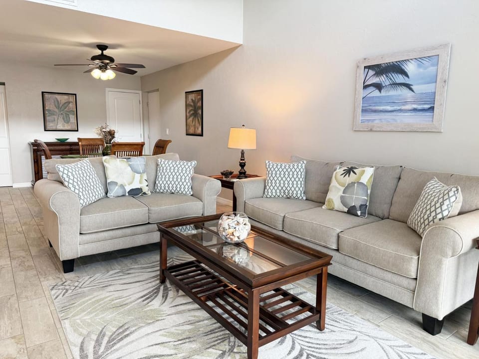 Modern Comfort – 2BR Bayside Condo at Tamarind Apartment in Manasota Key