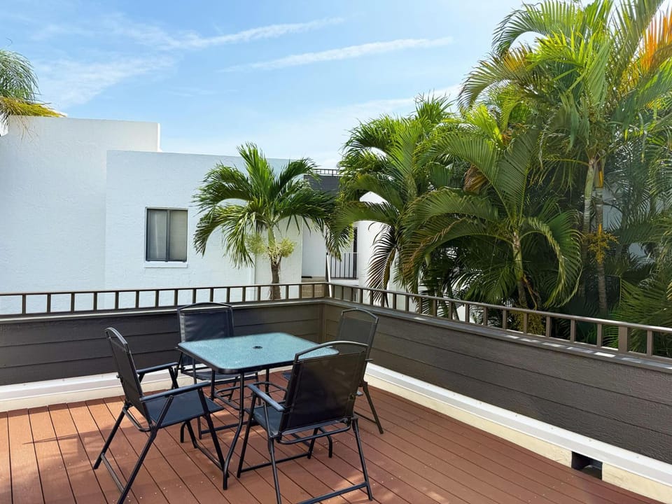 Bayside 2BR - Gulf Views & Sun Deck at Tamarind Apartment in Manasota Key