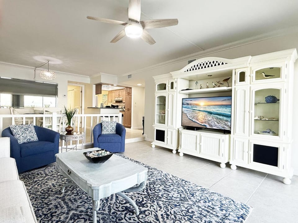 Tamarind – 2BR Condo with Lemon Bay Views Apartment in Manasota Key