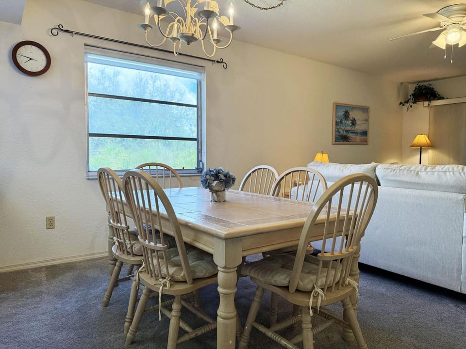 Coastal Comfort – 2BR Condo in Fiddlers Green Apartment in Rotonda West
