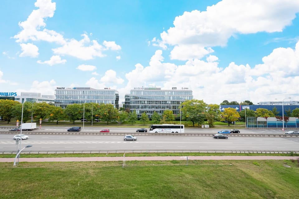 Neighbourhood, Street view, Location