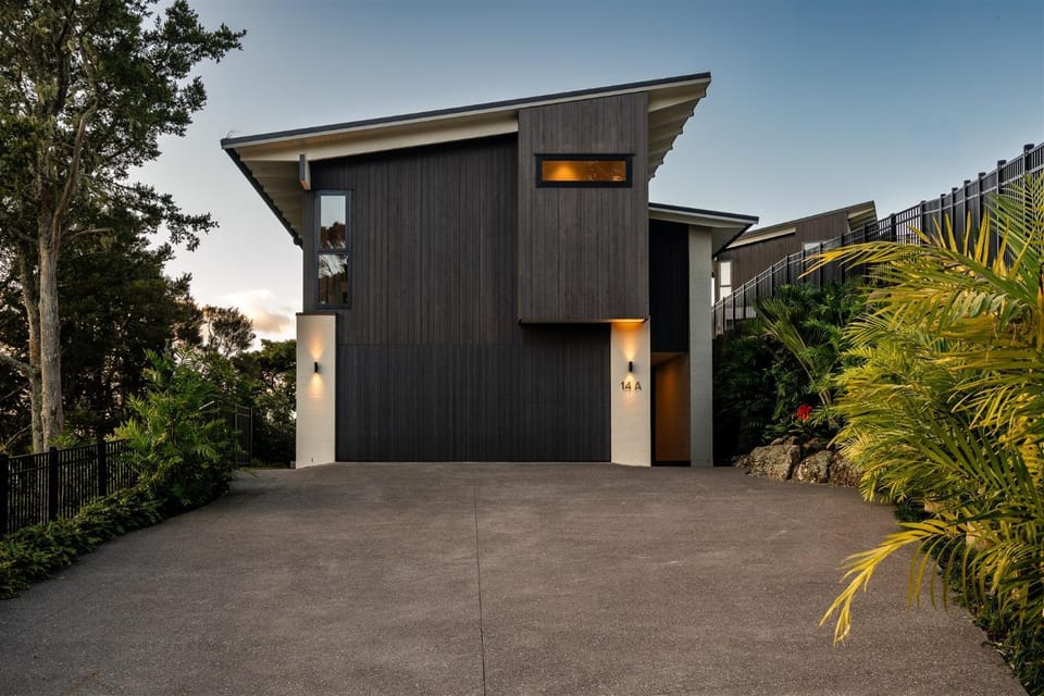 Bold & Beautiful- The Close 14a Paihia House in Paihia