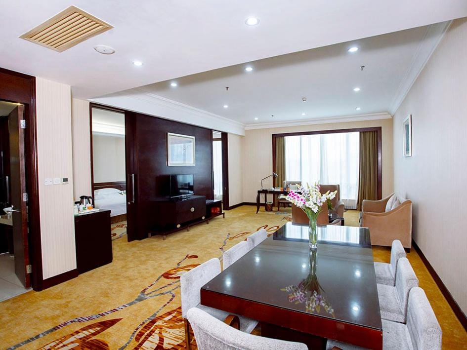 Vienna International Hotel Shenzhen Hua'nan City Hotel in Shenzhen