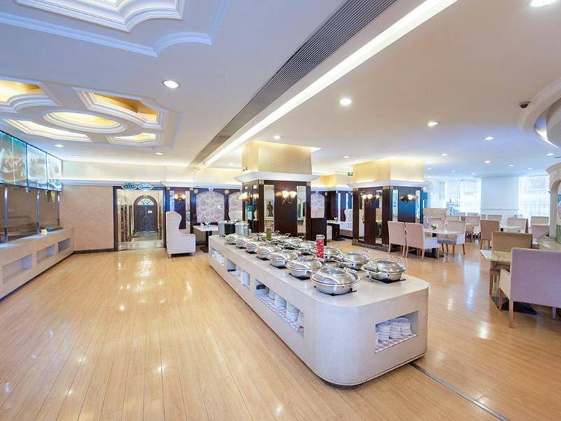 Vienna Hotel Shenzhen Fuhua Road Hotel in Hong Kong