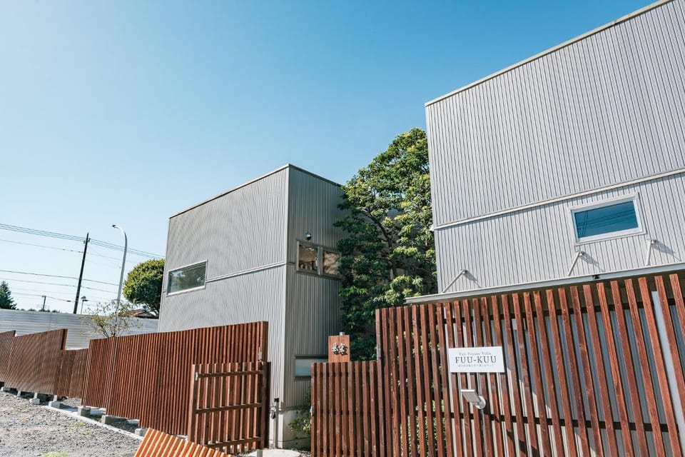 Property building, Day